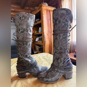 Freebird by Steven Coal Boot Blue Multi